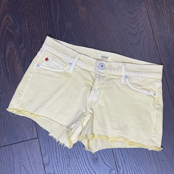 Hudson Jeans Pants - HUDSON Jeans Amber Fray Hem Shorts